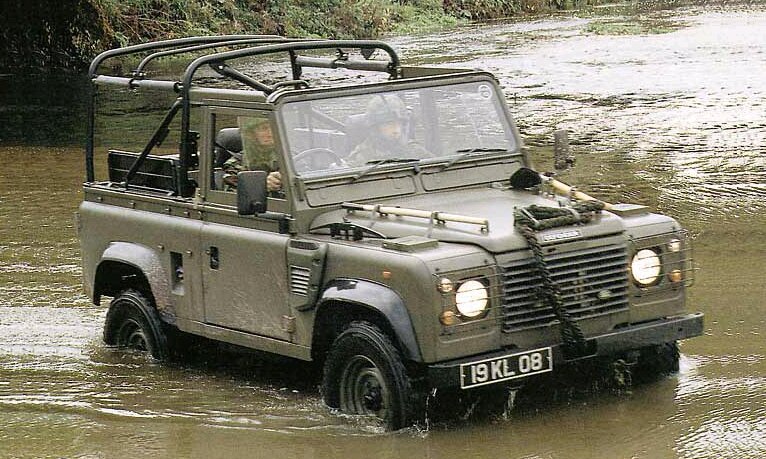 Land Rover Defender<br /> 